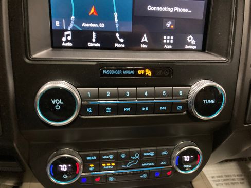 Used 2019 Ford Expedition Limited w/ Equipment Group 301A image 35