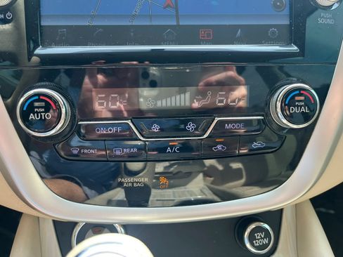 Used 2015 Nissan Murano SV FWD image 21