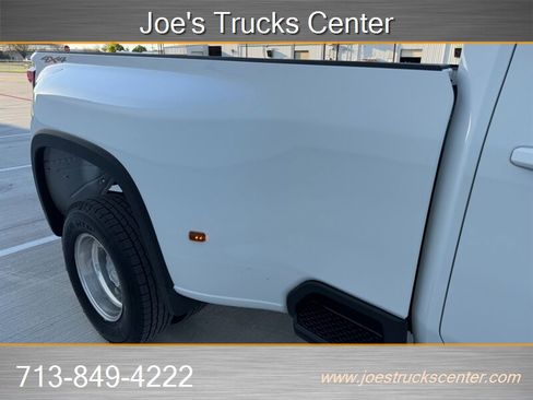 Used 2024 Chevrolet Silverado 3500 LT w/ Convenience Package AWD/4WD image 44