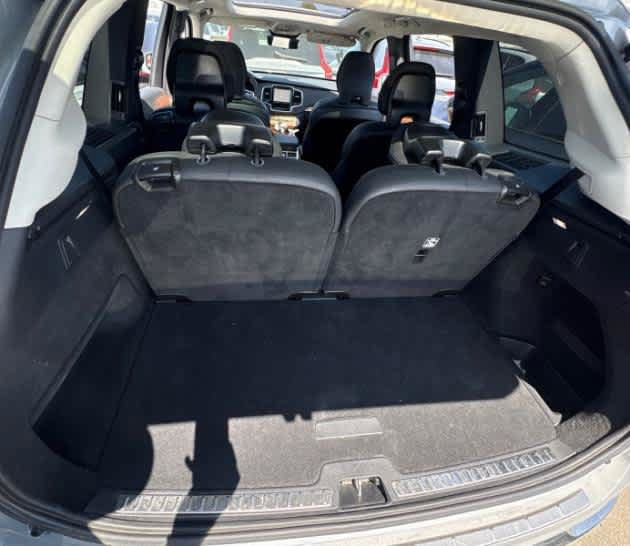 Used 2025 Volvo XC90 T8 Plus AWD/4WD image 6