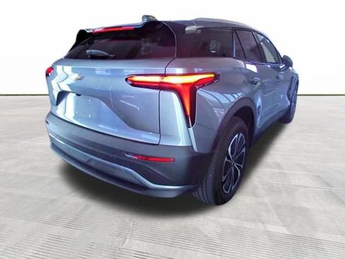 Used 2024 Chevrolet Blazer EV LT AWD/4WD image 9