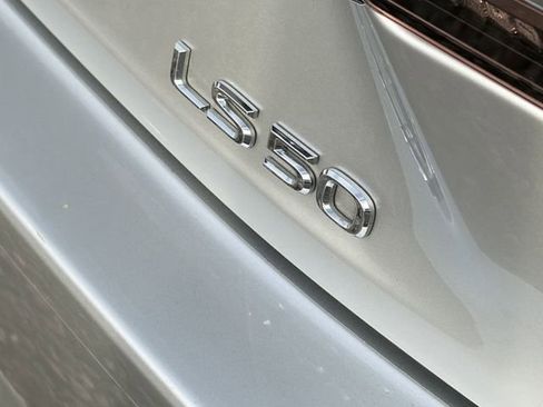 Used 2018 Lexus LS 500 w/ Interior Upgrade Package image 8