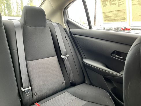 Used 2025 Nissan Sentra SV FWD image 35