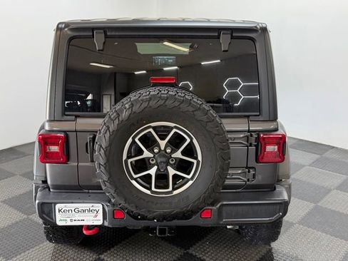 Certified 2025 Jeep Wrangler Unlimited Rubicon w/ Convenience Group AWD/4WD image 11