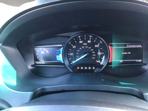 Used 2017 Ford Explorer Limited w/ Equipment Group 301A AWD/4WD image 21