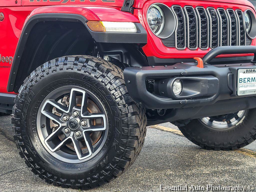 Certified 2026 Jeep Gladiator Mojave AWD/4WD image 5
