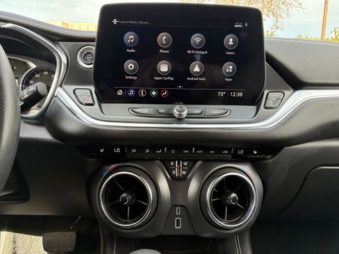 Used 2025 Chevrolet Blazer LT image 17