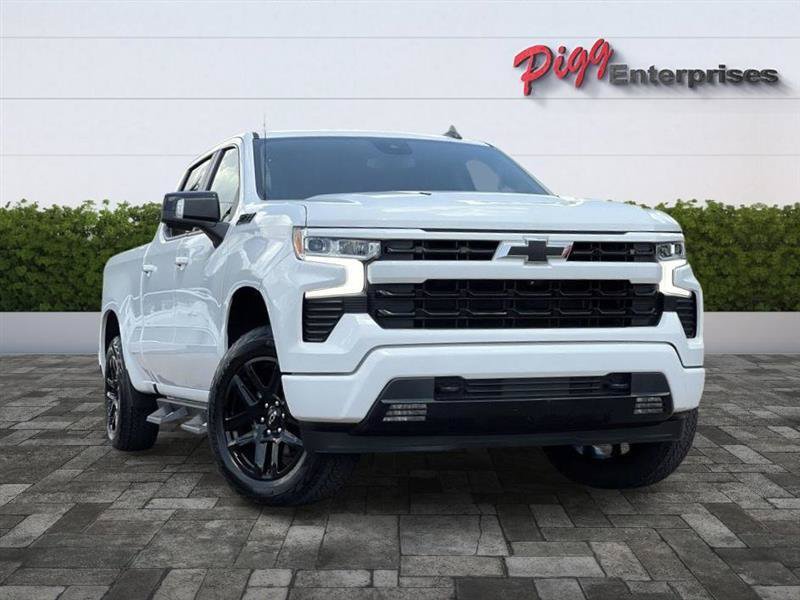 Used 2023 Chevrolet Silverado 1500 RST w/ Convenience Package II AWD/4WD image 2