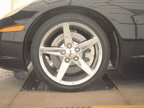 Used 2007 Chevrolet Corvette Convertible w/ Preferred Equipment Group image 10