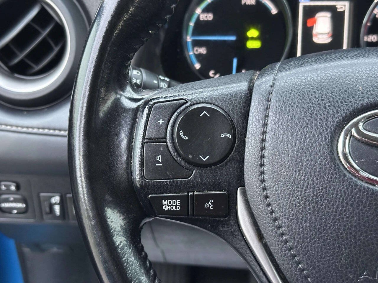 Used 2018 Toyota RAV4 Limited AWD/4WD image 28