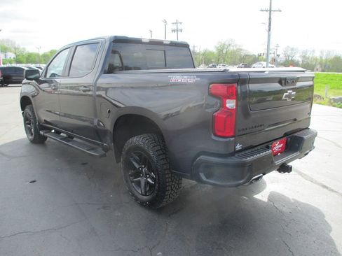 Used 2022 Chevrolet Silverado 1500 LT Trail Boss w/ LT Trail Boss Premium Package image 11