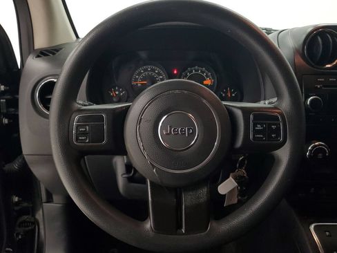Used 2014 Jeep Compass Sport FWD image 13
