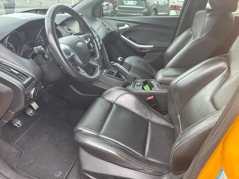 Used 2013 Ford Focus ST FWD image 9