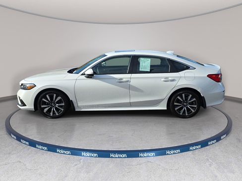 Used 2024 Honda Civic EX image 9