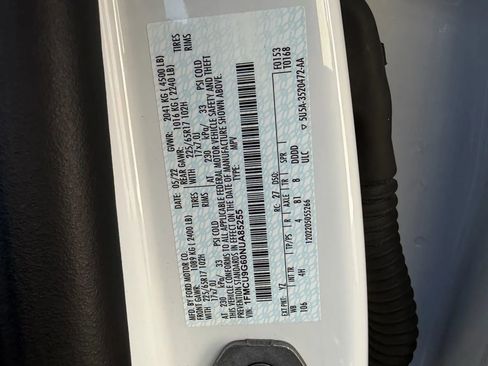 Used 2022 Ford Escape SE image 27