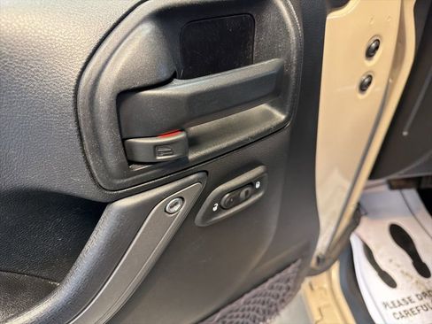 Used 2017 Jeep Wrangler Unlimited Sport w/ Quick Order Package 24S image 25