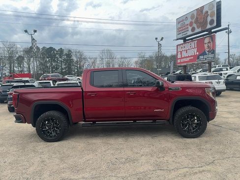 Used 2020 GMC Sierra 1500 AT4 w/ AT4 Premium Package image 4