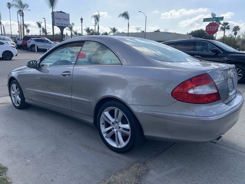 Used 2006 Mercedes-Benz CLK 350 Coupe image 4