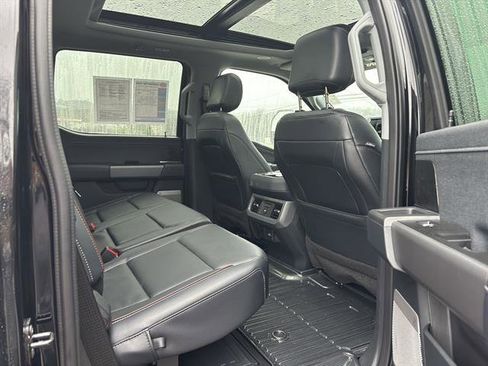 Used 2024 Ford F250 Lariat w/ Lariat Ultimate Package image 19