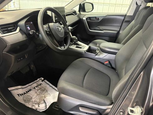 Used 2023 Toyota RAV4 LE FWD image 19