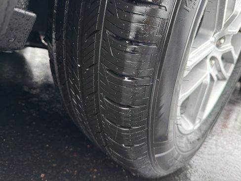 New 2026 Ford Explorer Active AWD/4WD image 13