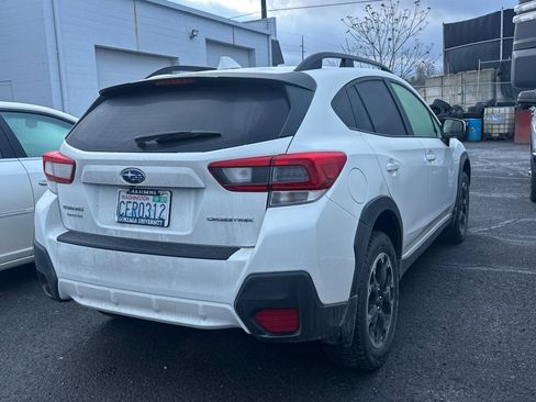 Used 2016 Subaru Crosstrek 2.0i Premium image 2