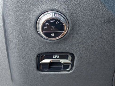 Certified 2024 Mercedes-Benz GLC 300 image 14