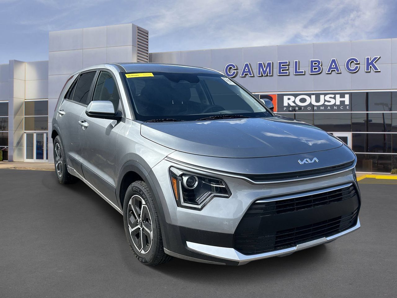 Used 2023 Kia Niro LX FWD image 4