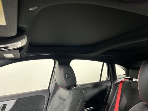 New 2026 Mercedes-Benz GLA 35 AMG 4MATIC image 20