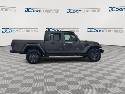 New 2026 Jeep Gladiator Sport image 9