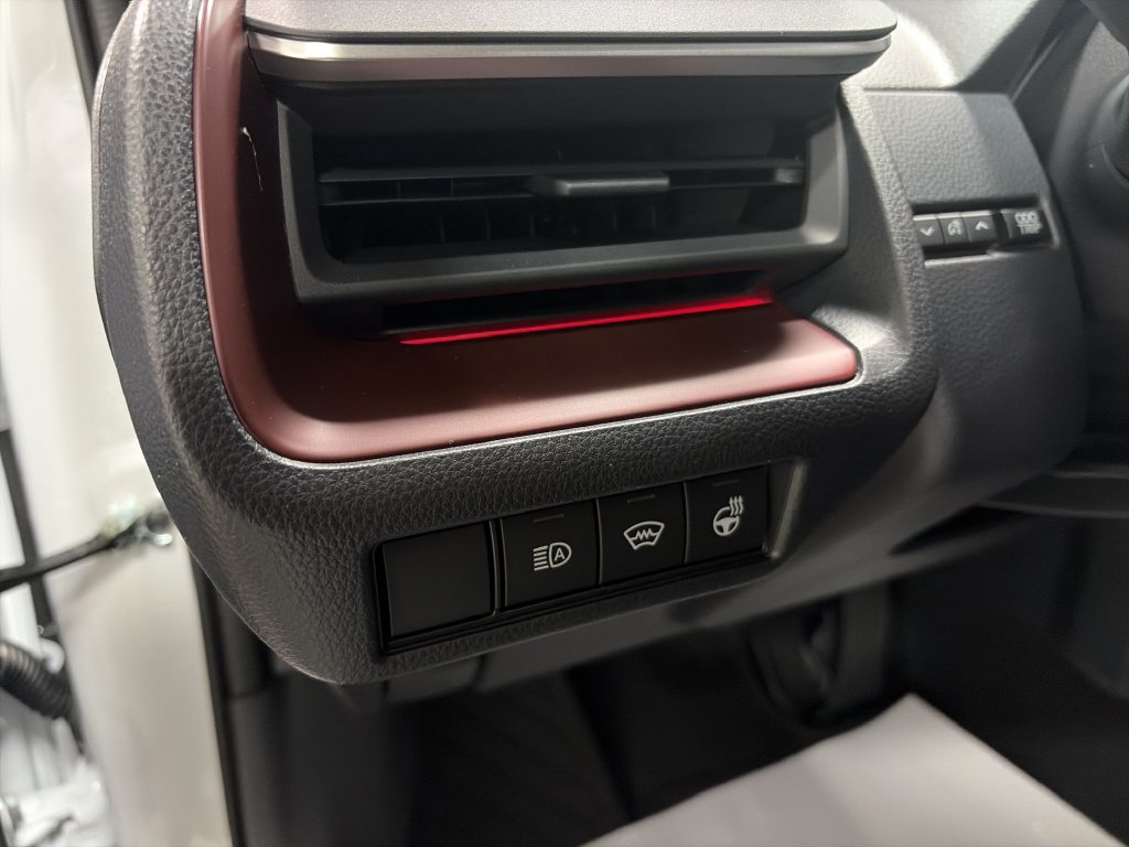 New 2026 Toyota Prius Plug-In Hybrid FWD image 14