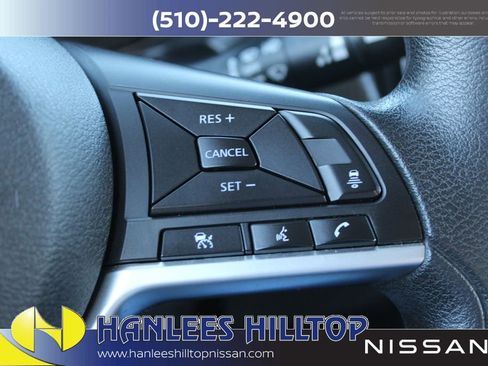 Used 2021 Nissan Kicks SV image 28