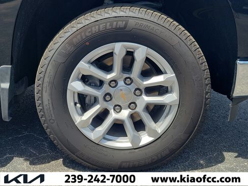 Used 2025 Chevrolet Silverado 1500 LT w/ Protection Package AWD/4WD image 7