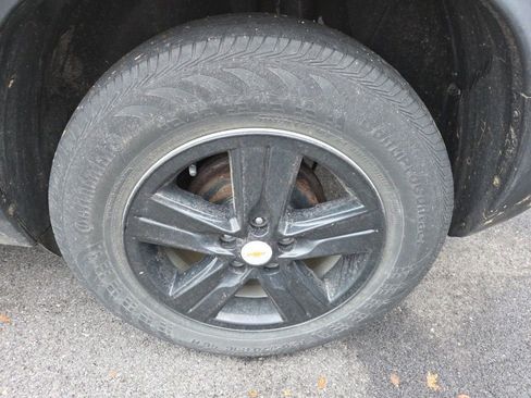 Used 2020 Chevrolet Trax LT w/ LT Convenience Package image 10