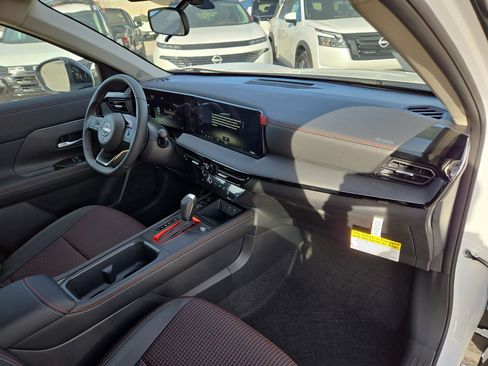 New 2026 Nissan Kicks SR image 16