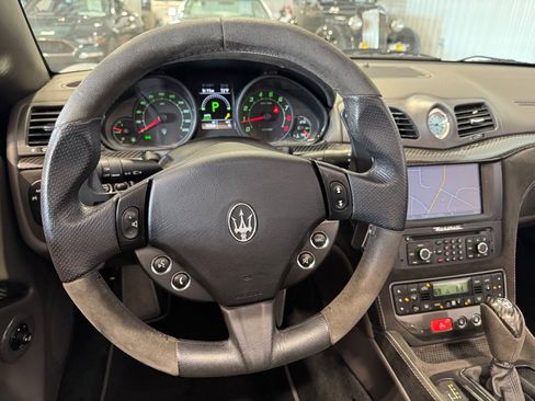 Used 2016 Maserati GranTurismo MC image 32