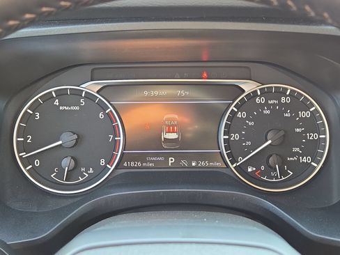 Used 2025 Nissan Rogue SV FWD image 20
