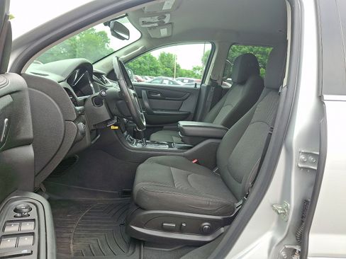 Used 2017 Chevrolet Traverse LT AWD/4WD image 13