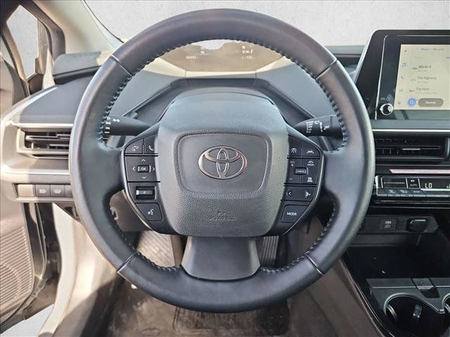 Used 2023 Toyota Prius LE FWD image 13