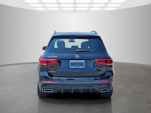 Used 2023 Mercedes-Benz GLB 250 image 5
