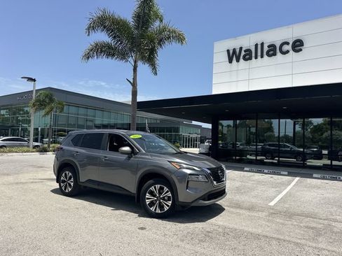 Used 2023 Nissan Rogue SV FWD image 1