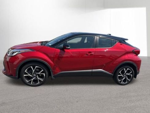 Used 2020 Toyota C-HR XLE image 7