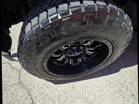 Used 2017 Ford F350 Lariat w/ FX4 4x4 Off Road Package image 5