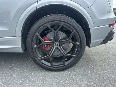 Used 2025 Audi RS Q8 performance image 34