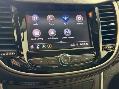 Used 2022 Chevrolet Trax LT w/ Driver Confidence Package image 16