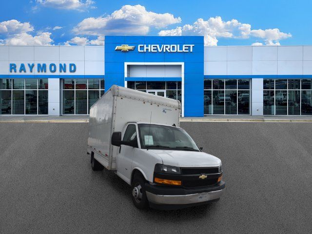 Used 2021 Chevrolet Express 3500 w/ Power Convenience Package RWD image 9