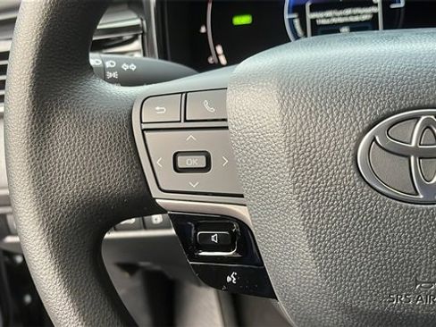 New 2026 Toyota Camry LE image 9