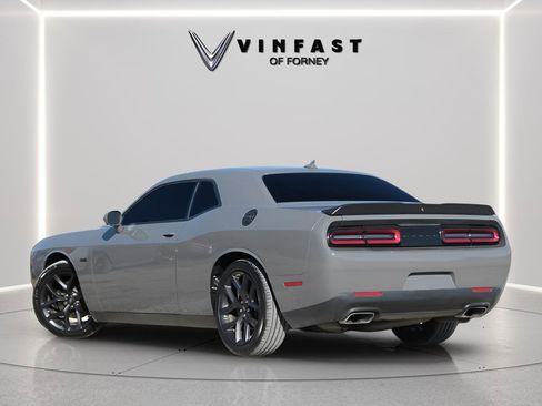 Used 2023 Dodge Challenger R/T w/ Blacktop Package image 2