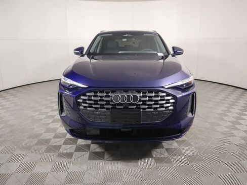 Used 2025 Audi Q5 Premium Plus w/ Premium Plus image 2