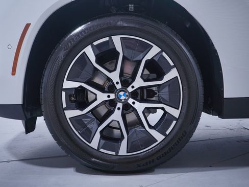 Used 2025 BMW X3 xDrive30i w/ Convenience Package image 2